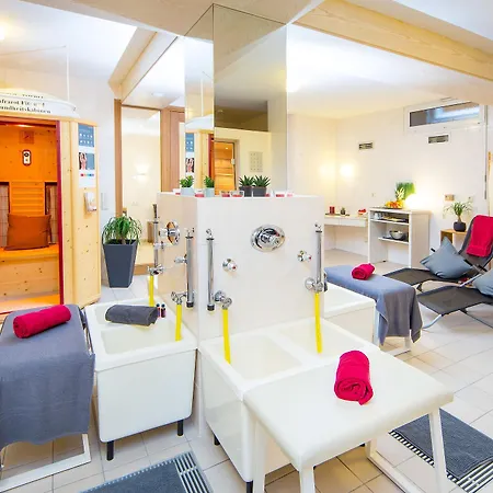 Otel Roswitha 3*