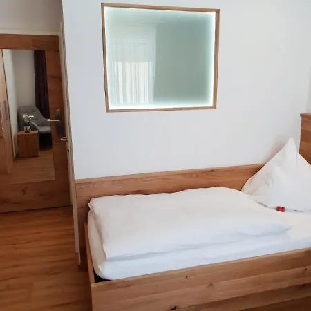 Roswitha Otel 3*